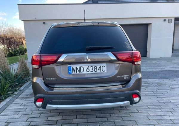 Mitsubishi Outlander cena 79000 przebieg: 98500, rok produkcji 2016 z Lubień Kujawski małe 301